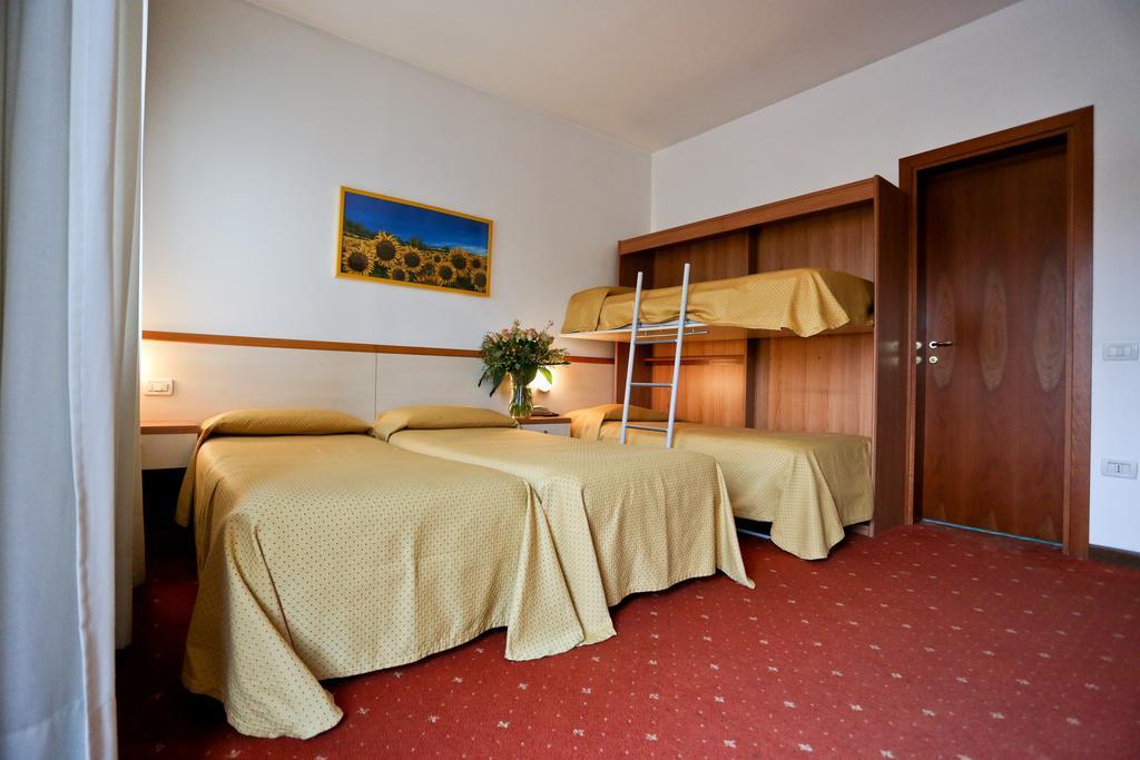 Hotel Due Ragni Віллорба Екстер'єр фото