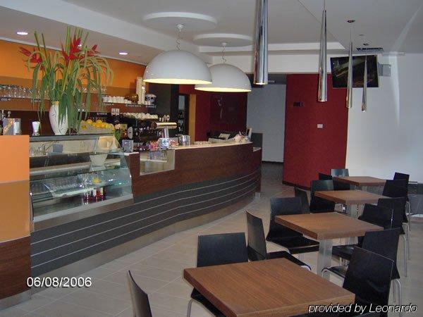 Hotel Due Ragni Віллорба Ресторан фото