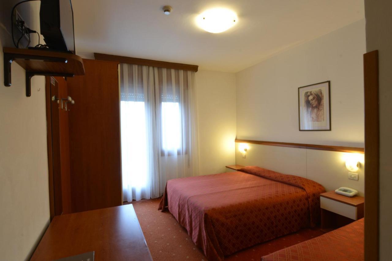 Hotel Due Ragni Віллорба Екстер'єр фото