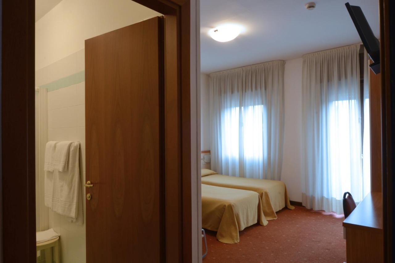 Hotel Due Ragni Віллорба Екстер'єр фото